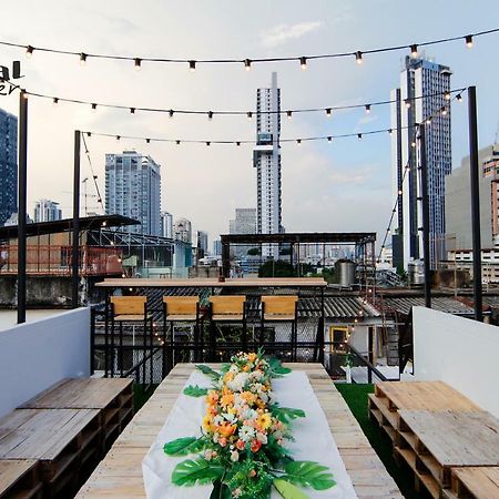 Tropical Summer Hostel Bangkok Exterior photo