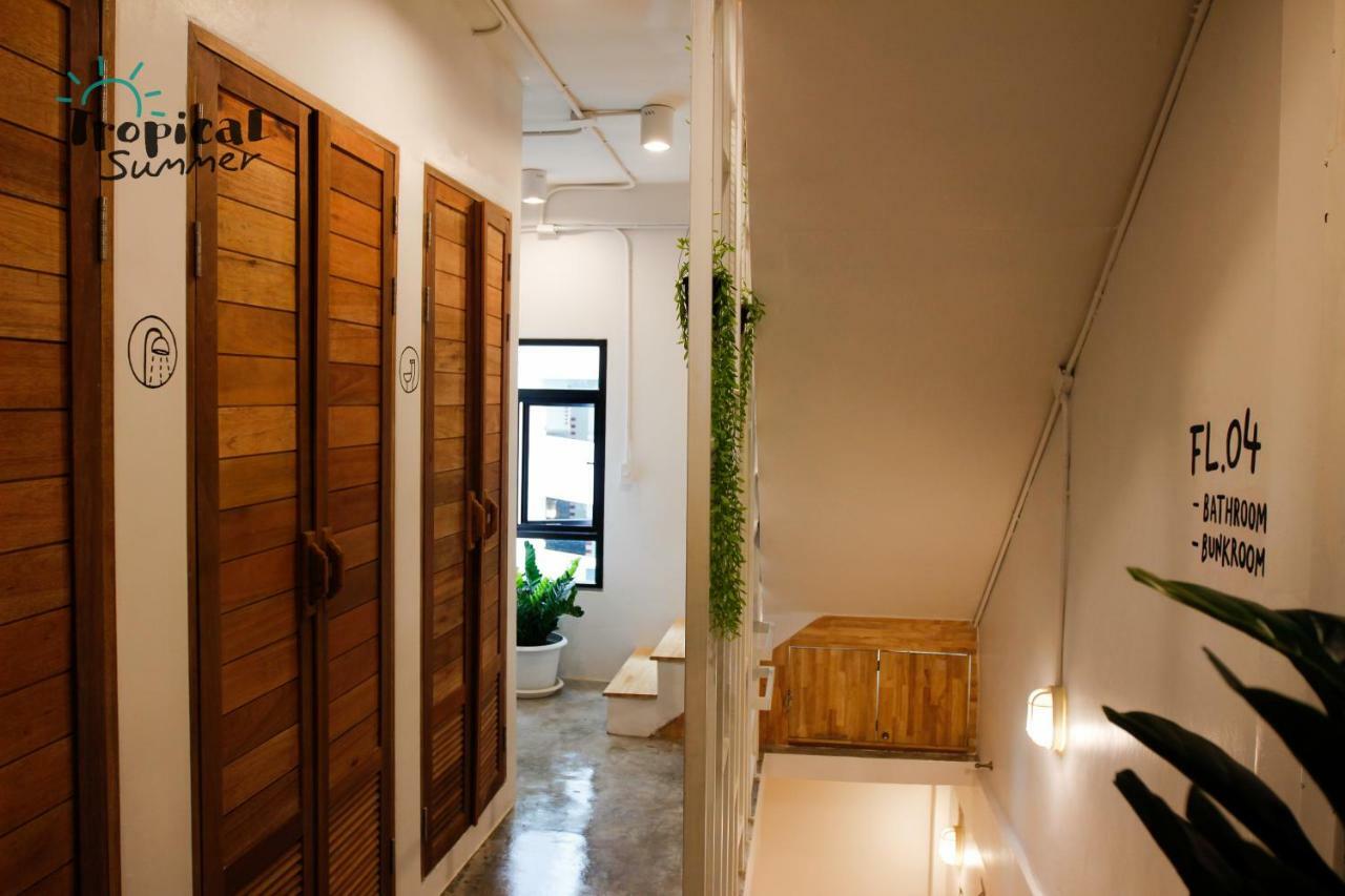 Tropical Summer Hostel Bangkok Exterior photo
