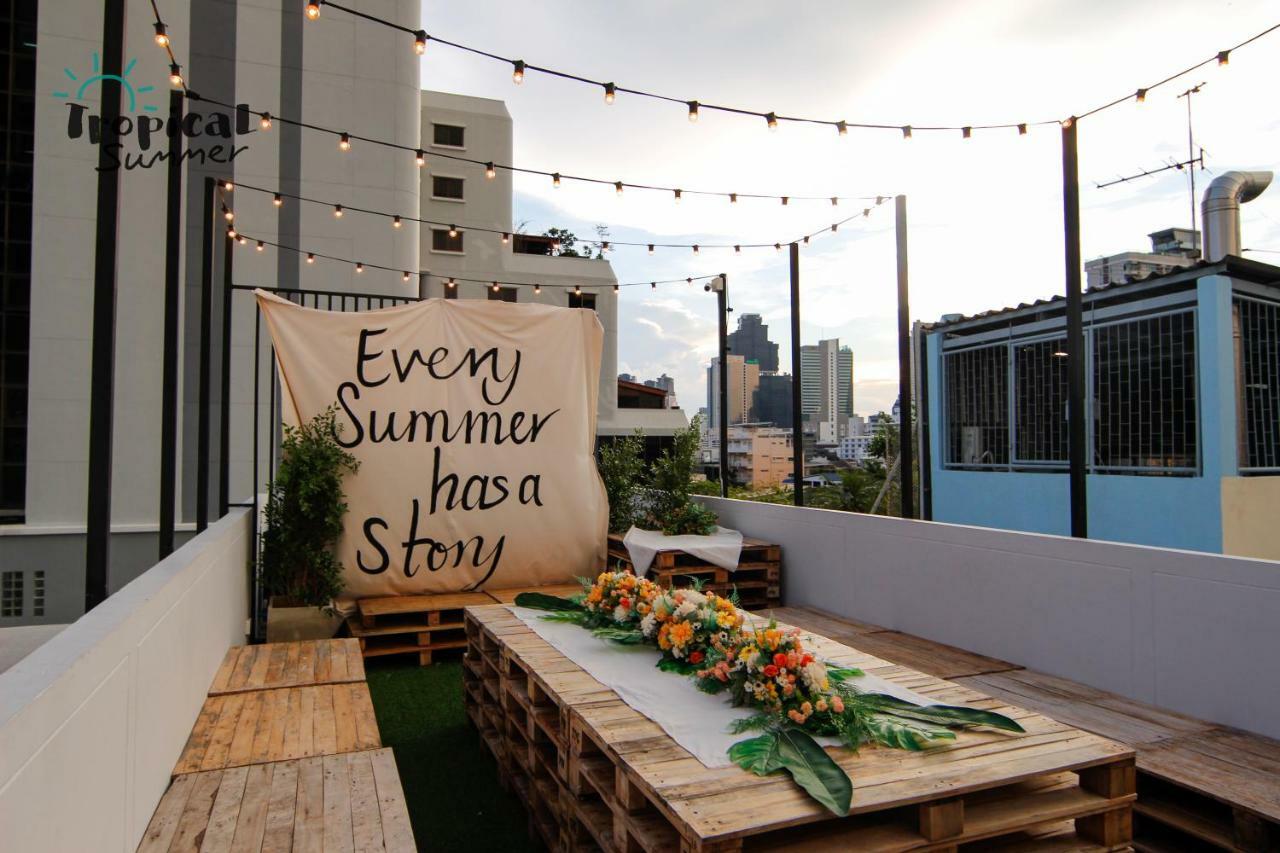Tropical Summer Hostel Bangkok Exterior photo