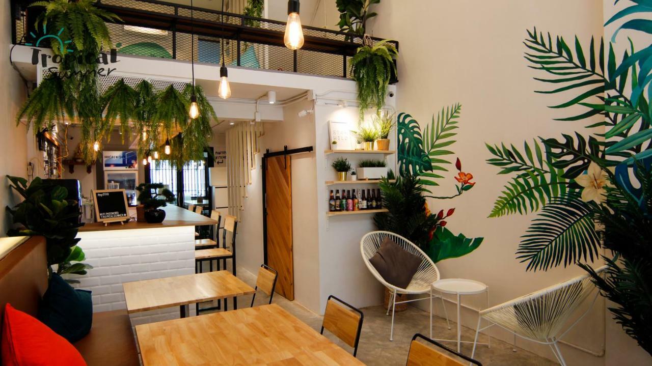 Tropical Summer Hostel Bangkok Exterior photo